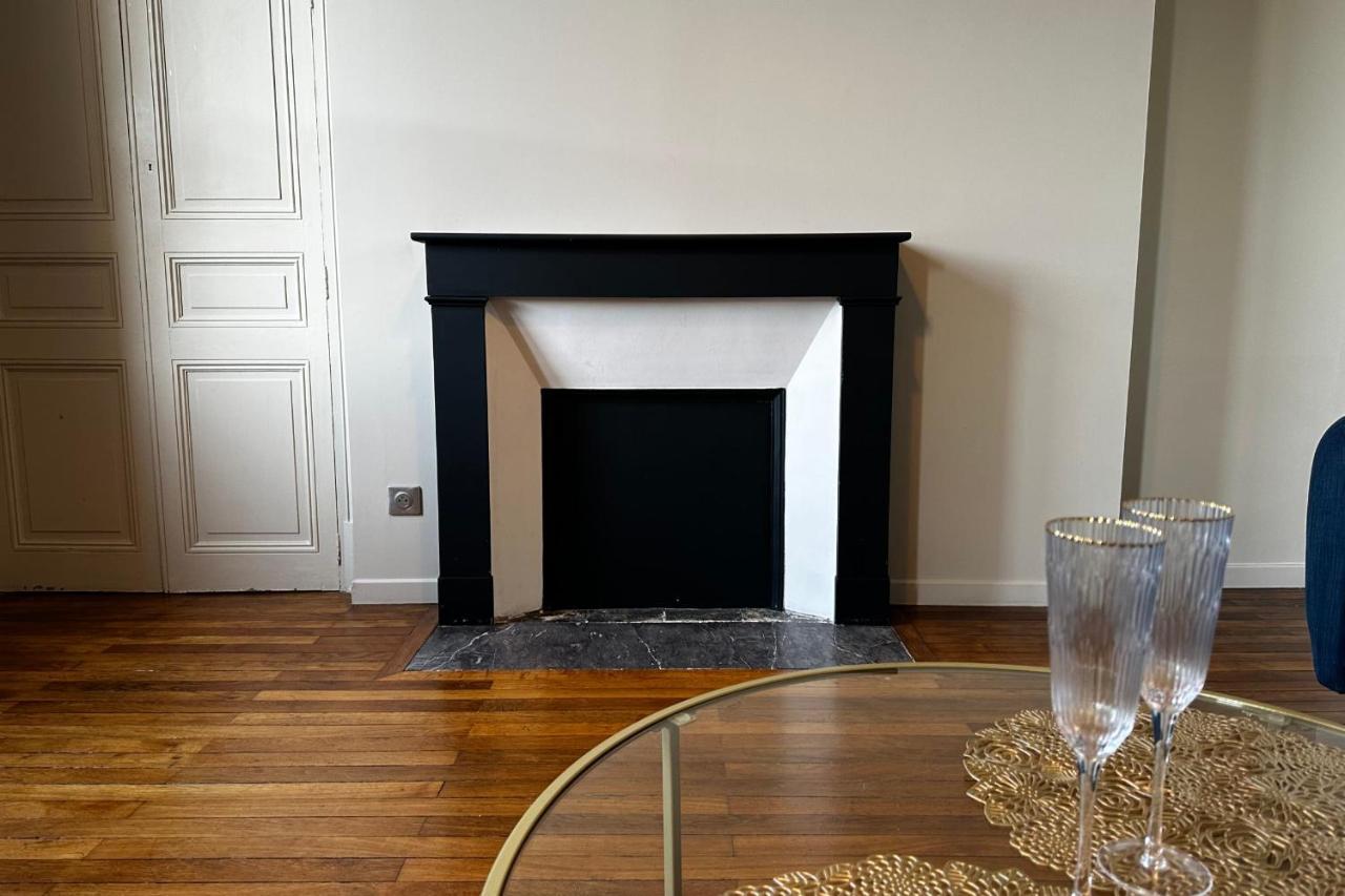Le Magistral Beautiful One-Bedroom Apartment In The Historic Heart Of Tours Exterior photo