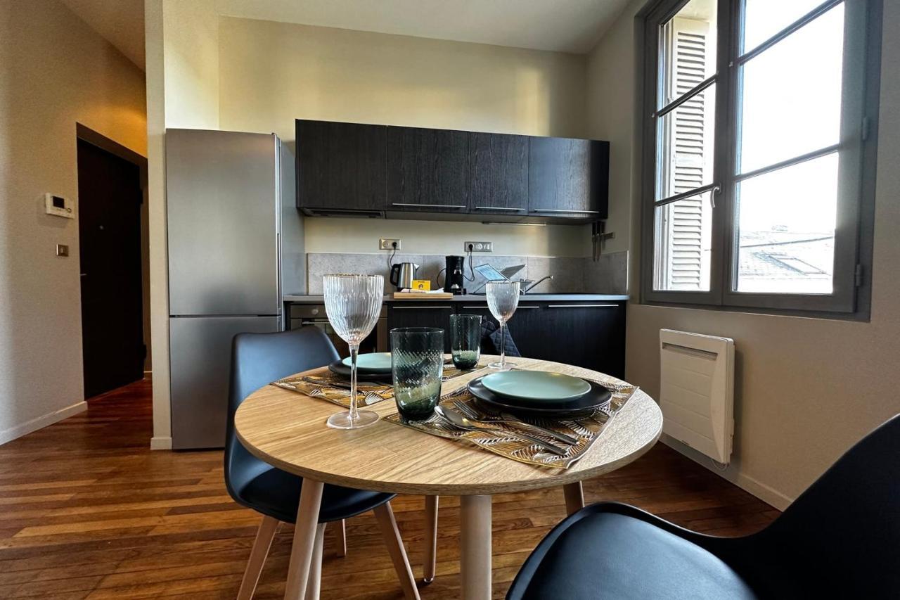 Le Magistral Beautiful One-Bedroom Apartment In The Historic Heart Of Tours Exterior photo