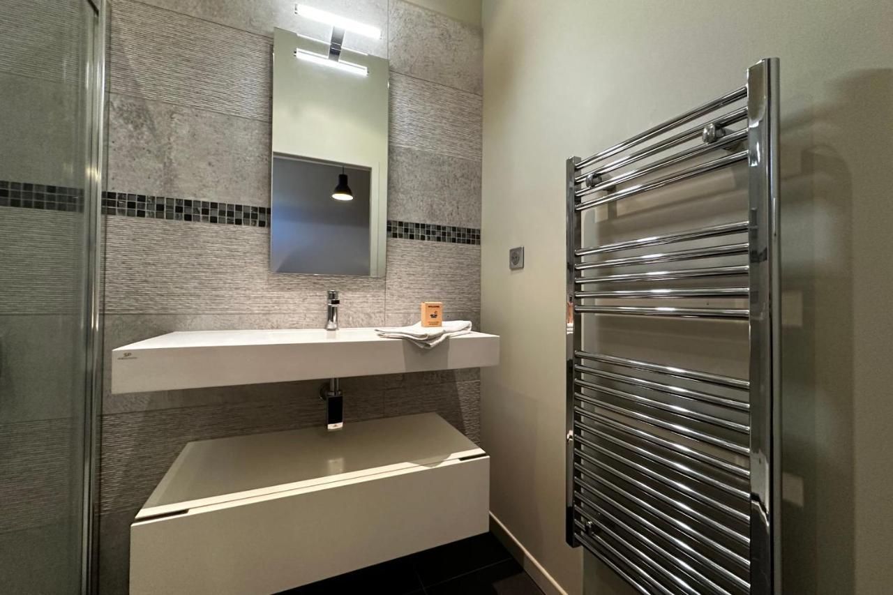 Le Magistral Beautiful One-Bedroom Apartment In The Historic Heart Of Tours Exterior photo
