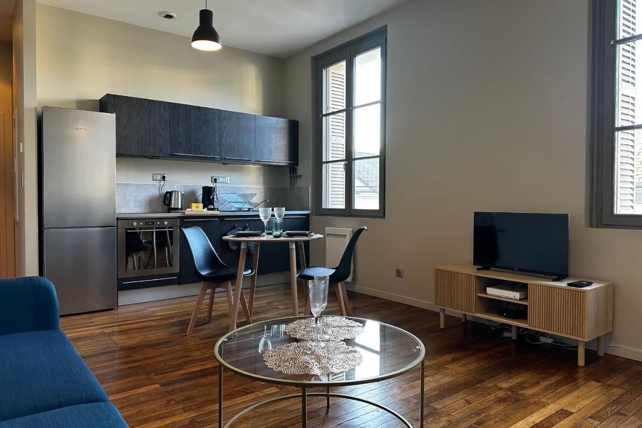 Le Magistral Beautiful One-Bedroom Apartment In The Historic Heart Of Tours Exterior photo